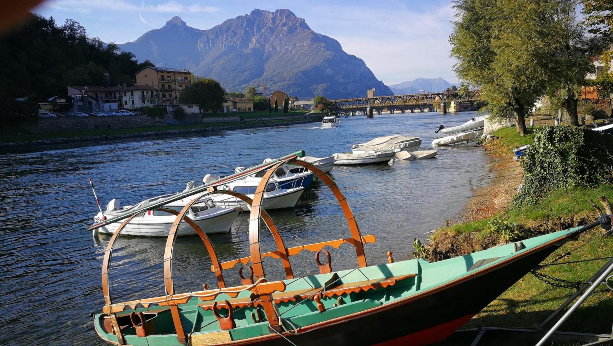 Ferienwohnung Big Romantic Lake View & Terrace Lecco Exterior foto