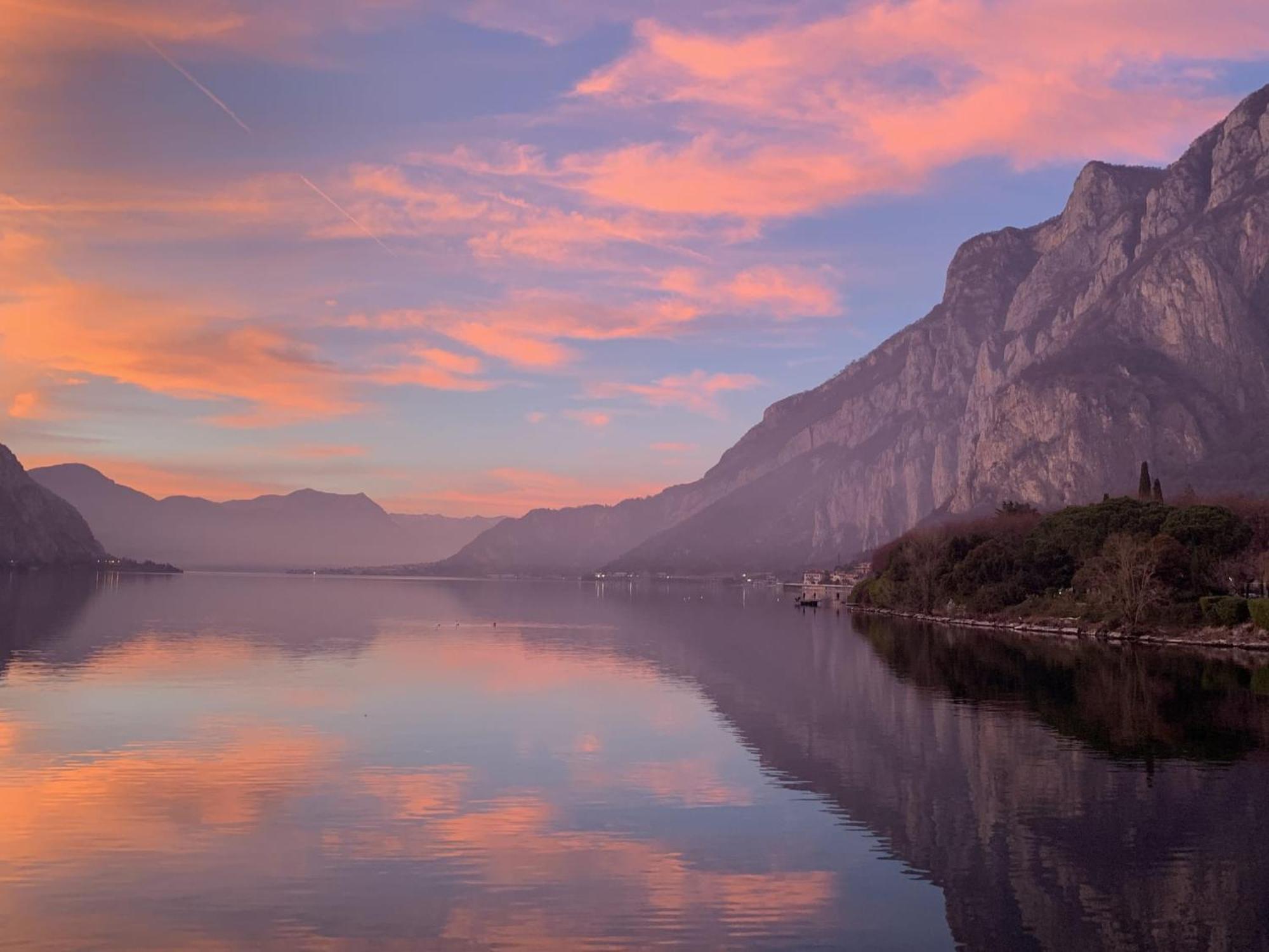 Ferienwohnung Big Romantic Lake View & Terrace Lecco Exterior foto