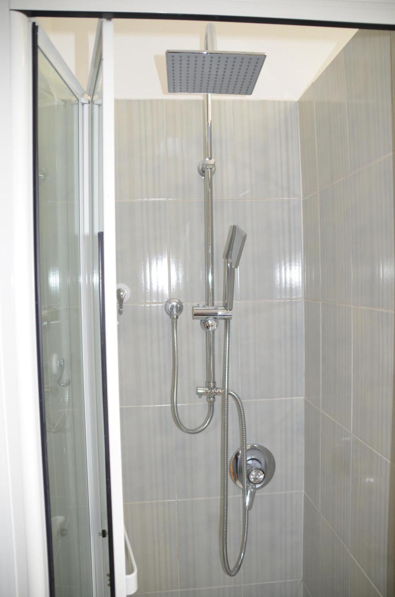 Ferienwohnung Big Romantic Lake View & Terrace Lecco Exterior foto