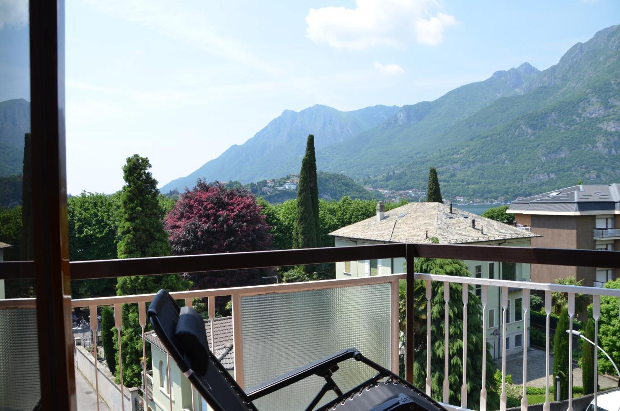 Ferienwohnung Big Romantic Lake View & Terrace Lecco Exterior foto